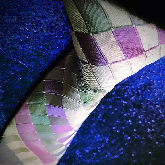 Kenneth Cole Reaction neck tie - Picture 16 of 16